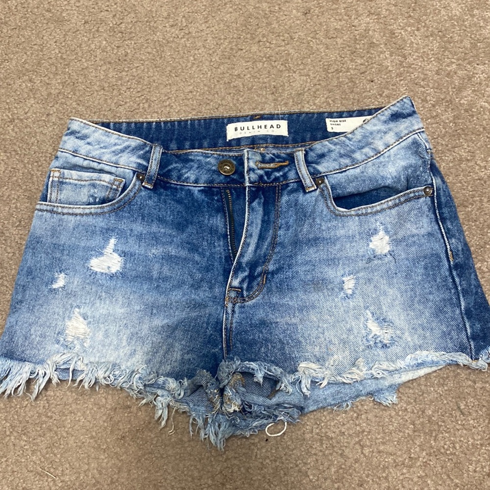 Bullhead jean shorts
